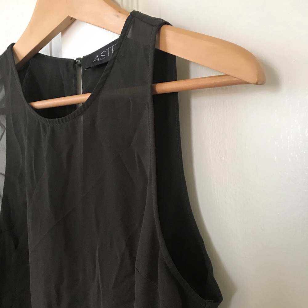 ASTR forest green crochet trim sheer overlay top - Picture 7 of 11